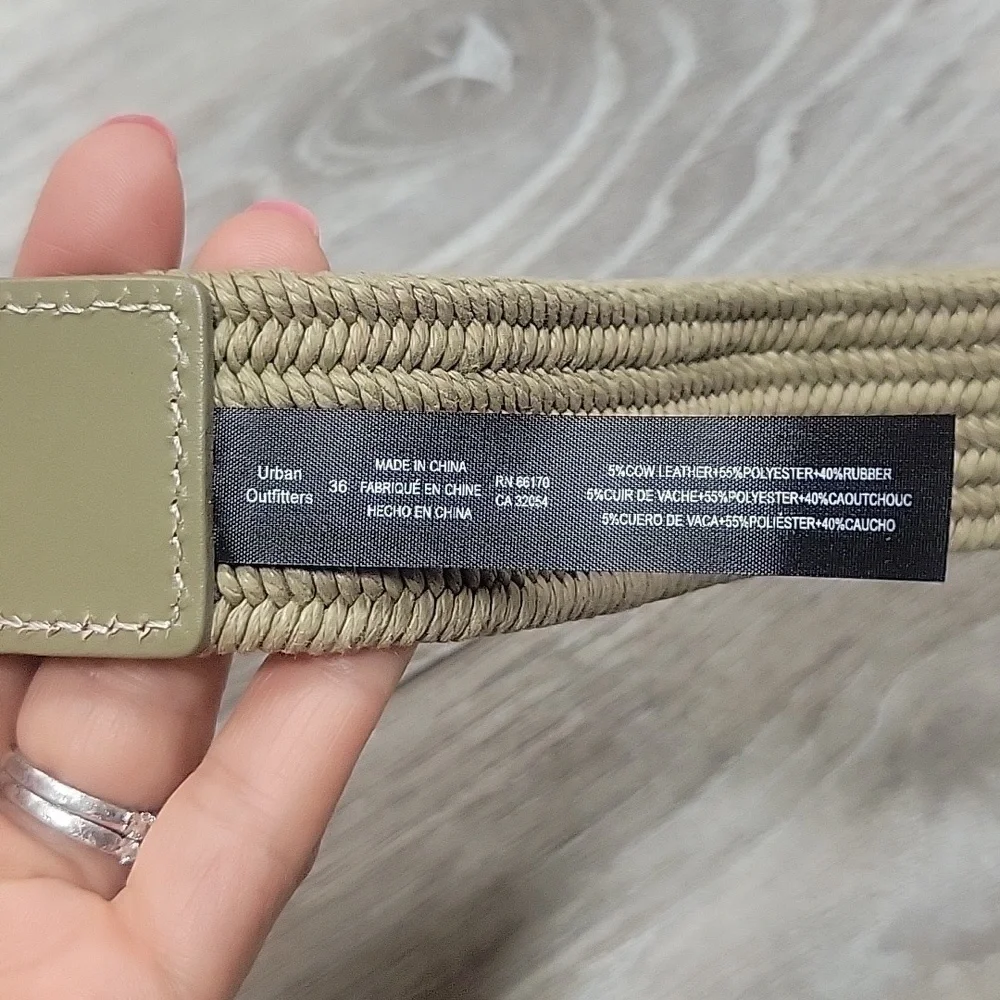 Urban Outfitters Moss Green Woven BeltSize 32 or 34 NWOT